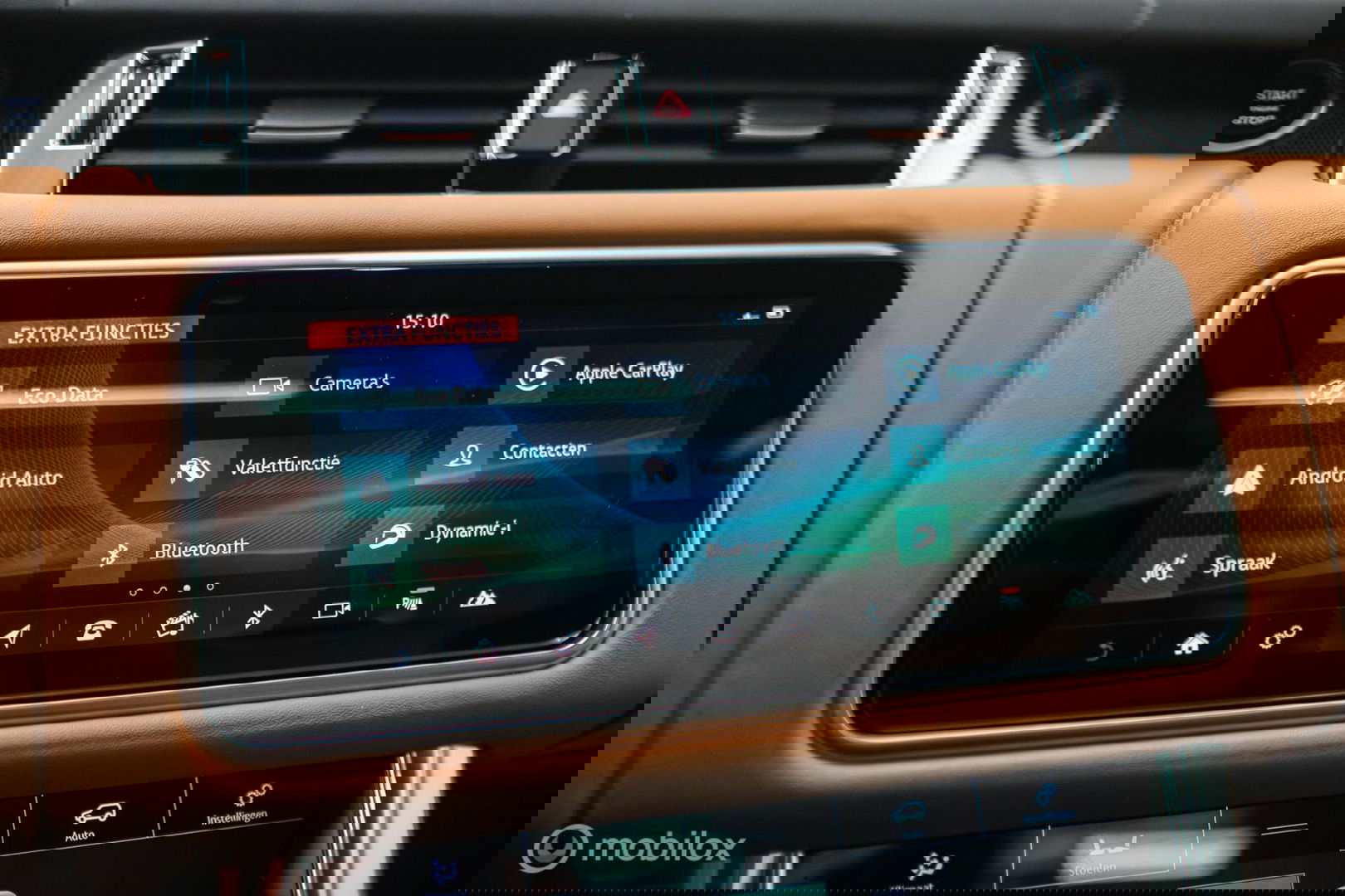 Land Rover Range Rover Sport P575 SVR Carbon Edition