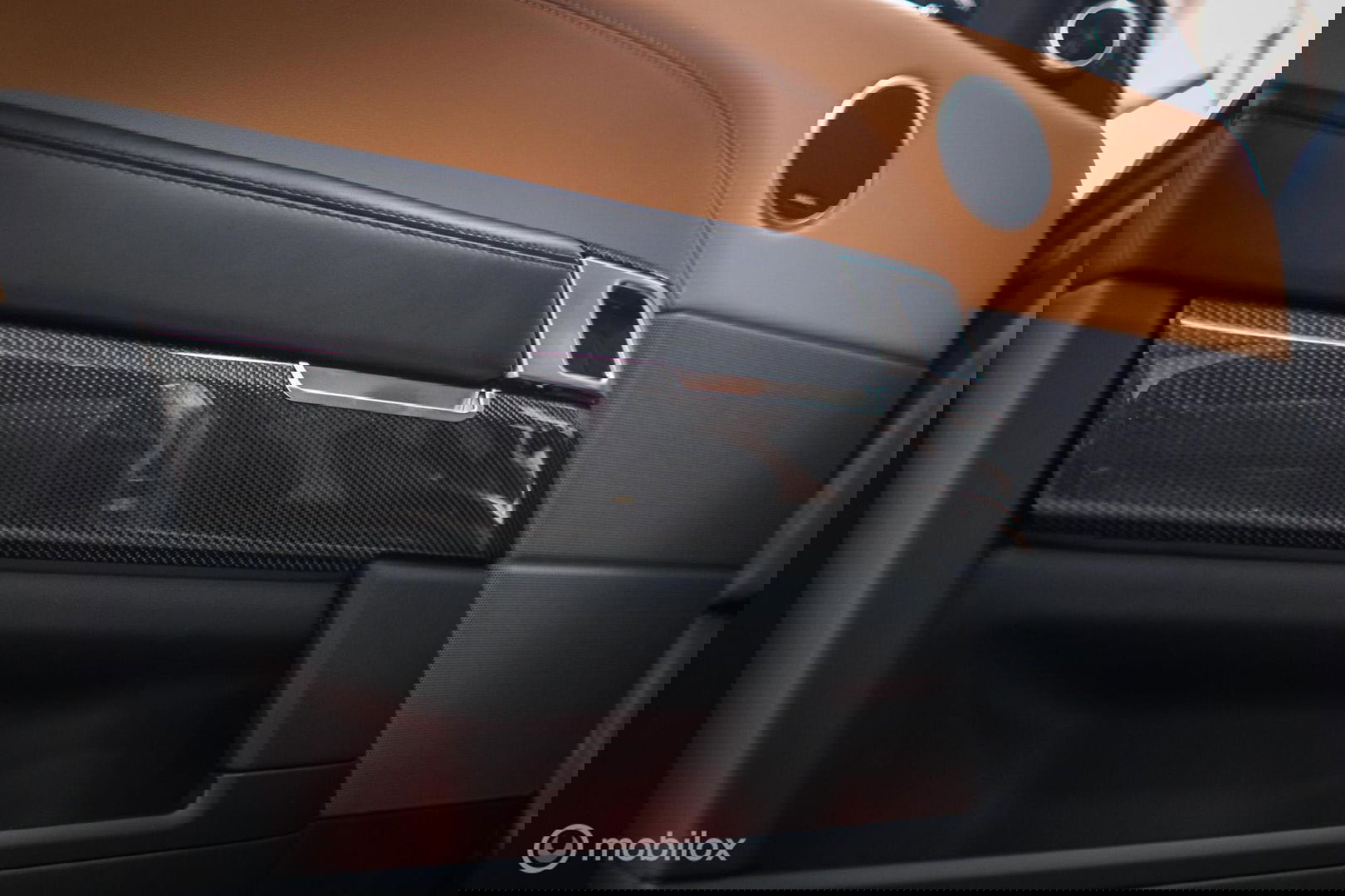 Land Rover Range Rover Sport P575 SVR Carbon Edition