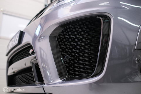 Land Rover Range Rover Sport P575 SVR Carbon Edition