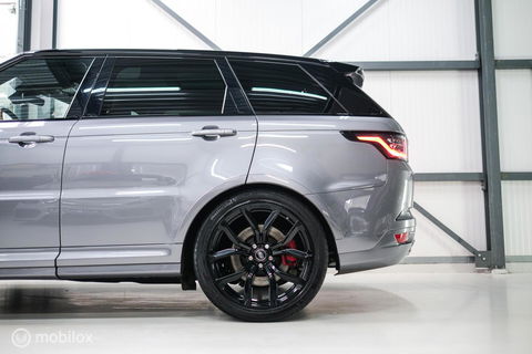 Land Rover Range Rover Sport P575 SVR Carbon Edition