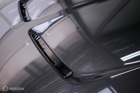 Land Rover Range Rover Sport P575 SVR Carbon Edition