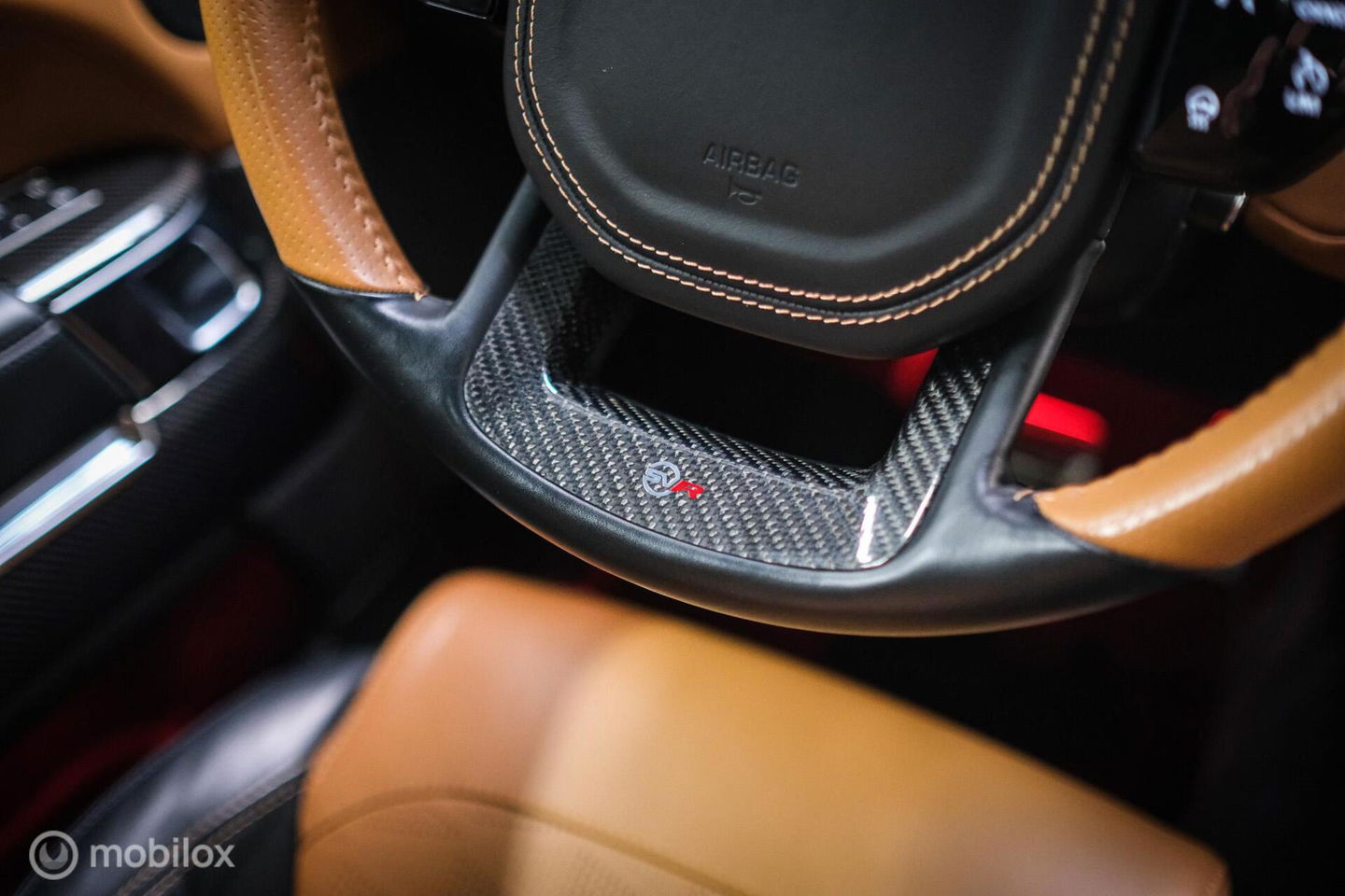 Land Rover Range Rover Sport P575 SVR Carbon Edition