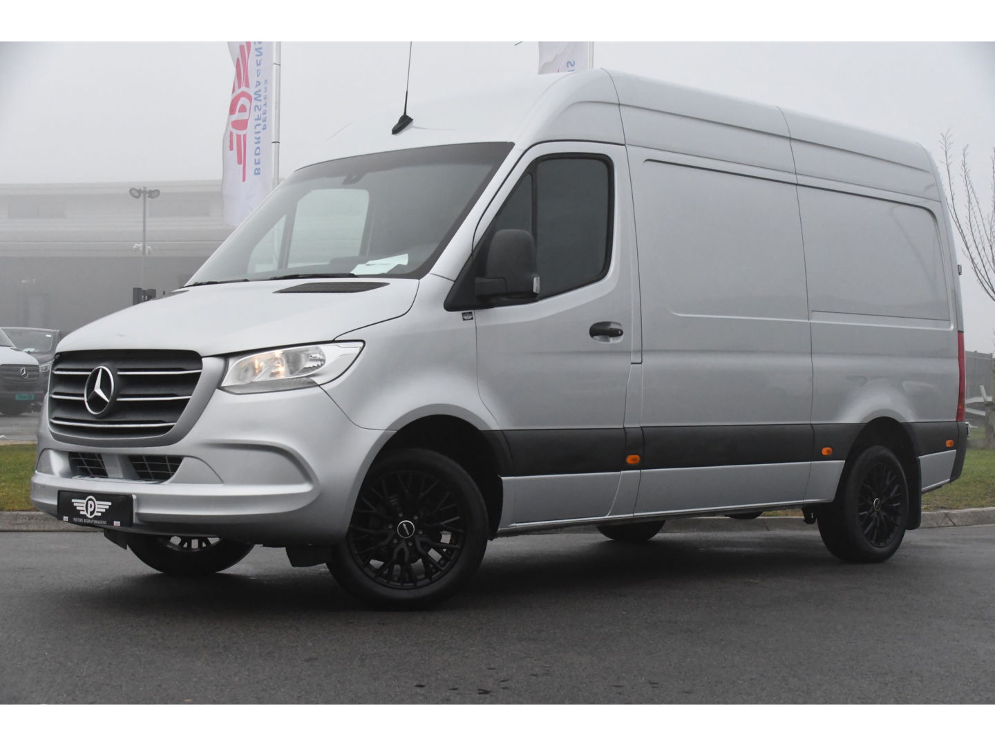 Mercedes-Benz Sprinter 319 V6 3.0 CDI L2H2 Camera, Cruise, 10,5'' Mbux, Automaat, Carplay, Multimedia, Trekhaak, Uniek!