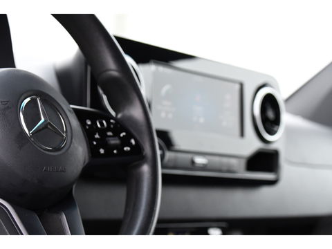 Mercedes-Benz Sprinter 319 V6 3.0 CDI L2H2 Camera, Cruise, 10,5'' Mbux, Automaat, Carplay, Multimedia, Trekhaak, Uniek!
