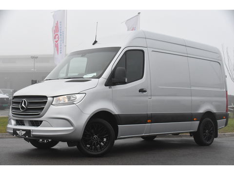 Mercedes-Benz Sprinter 319 V6 3.0 CDI L2H2 Camera, Cruise, 10,5'' Mbux, Automaat, Carplay, Multimedia, Trekhaak, Uniek!