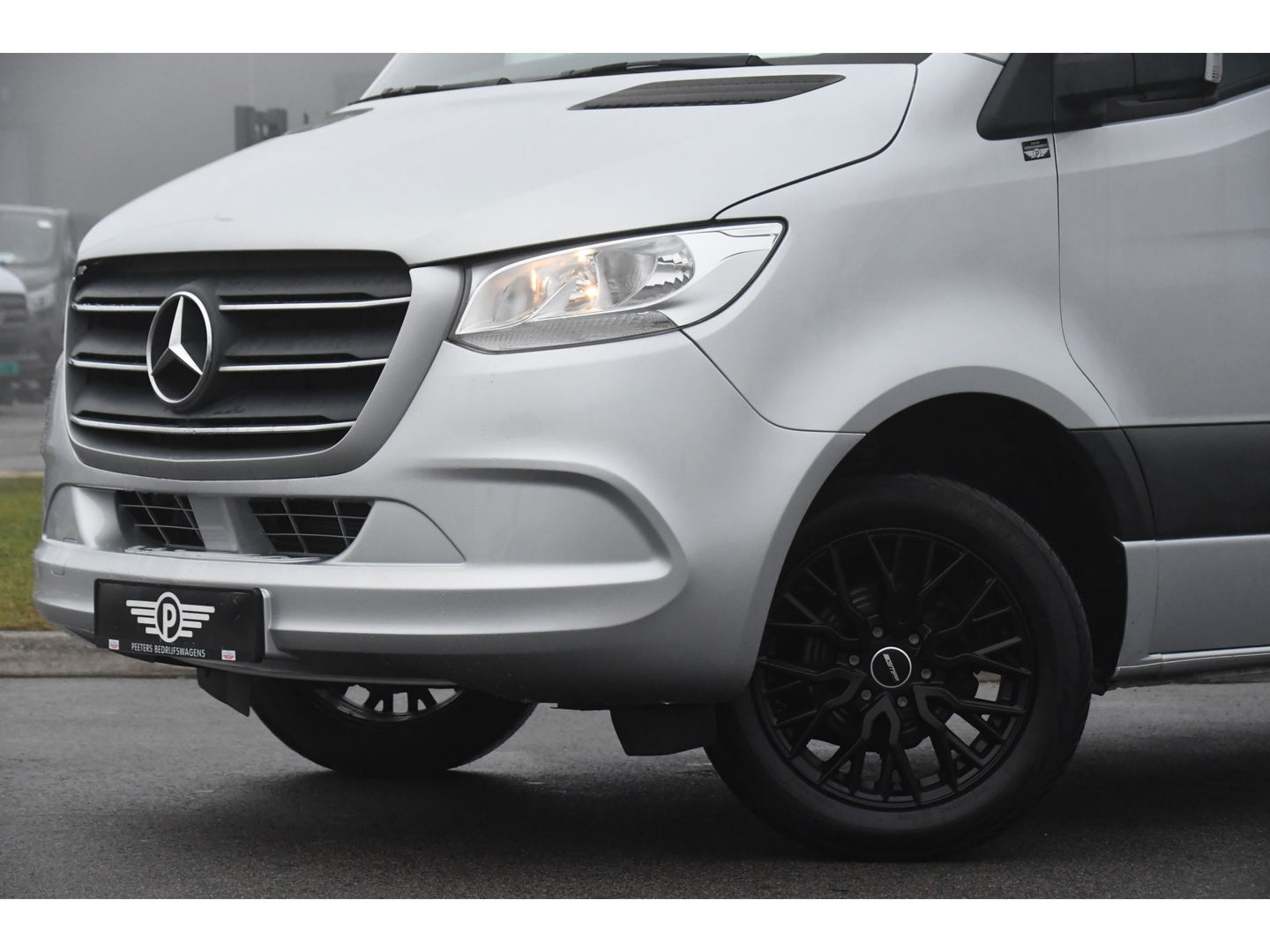 Mercedes-Benz Sprinter 319 V6 3.0 CDI L2H2 Camera, Cruise, 10,5'' Mbux, Automaat, Carplay, Multimedia, Trekhaak, Uniek!