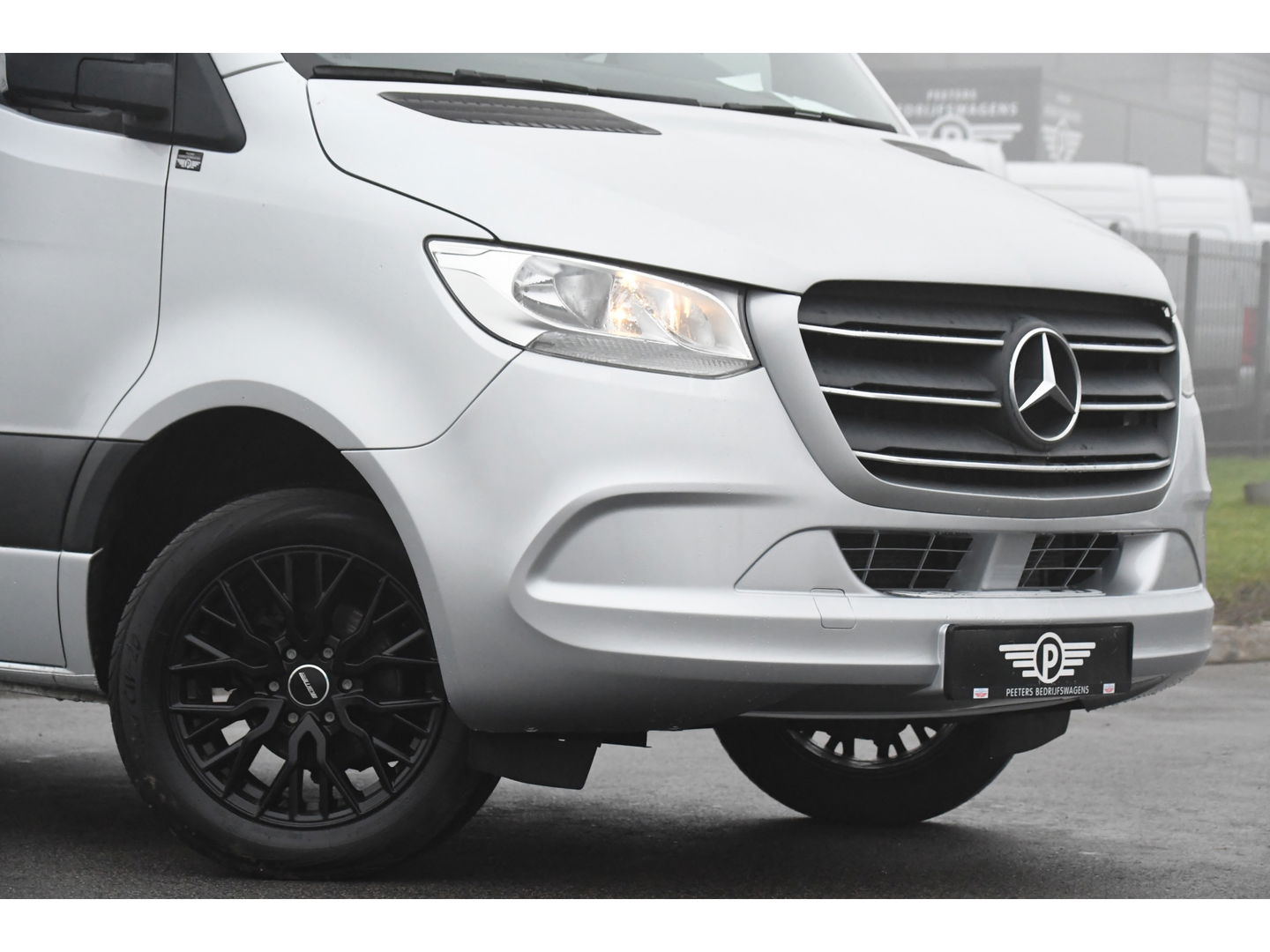 Mercedes-Benz Sprinter 319 V6 3.0 CDI L2H2 Camera, Cruise, 10,5'' Mbux, Automaat, Carplay, Multimedia, Trekhaak, Uniek!