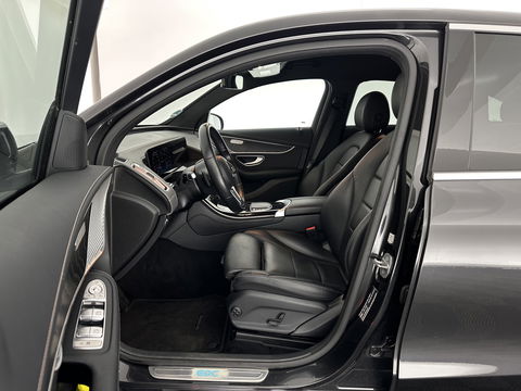 Mercedes-Benz EQC 400 4MATIC Business Solution Luxury 80 kWh {SOH-89%} (INCL.BTW) Aut.*LEATHER | FULL-LED | DISTRONIC | BLINDSPOT | HEATED-COMFORTSEATS | DIGI-WIDESCREEN | DAB+ | KEYLESS | AMBIENTLIGHT | NAVI-FULLMAP | ECC | PRIVACY-GLASS | PDC | 20''ALU*