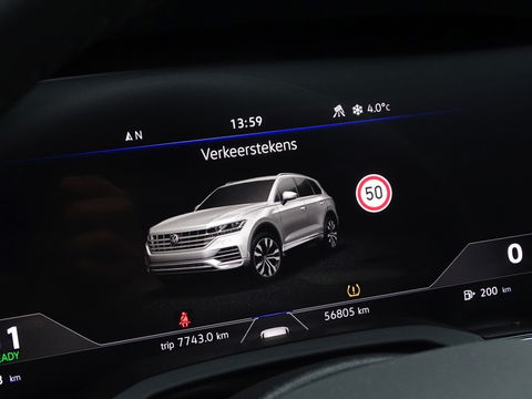 Volkswagen Touareg 3.0 TSI e-Hybrid 381PK / pano / 360° / trekhaak