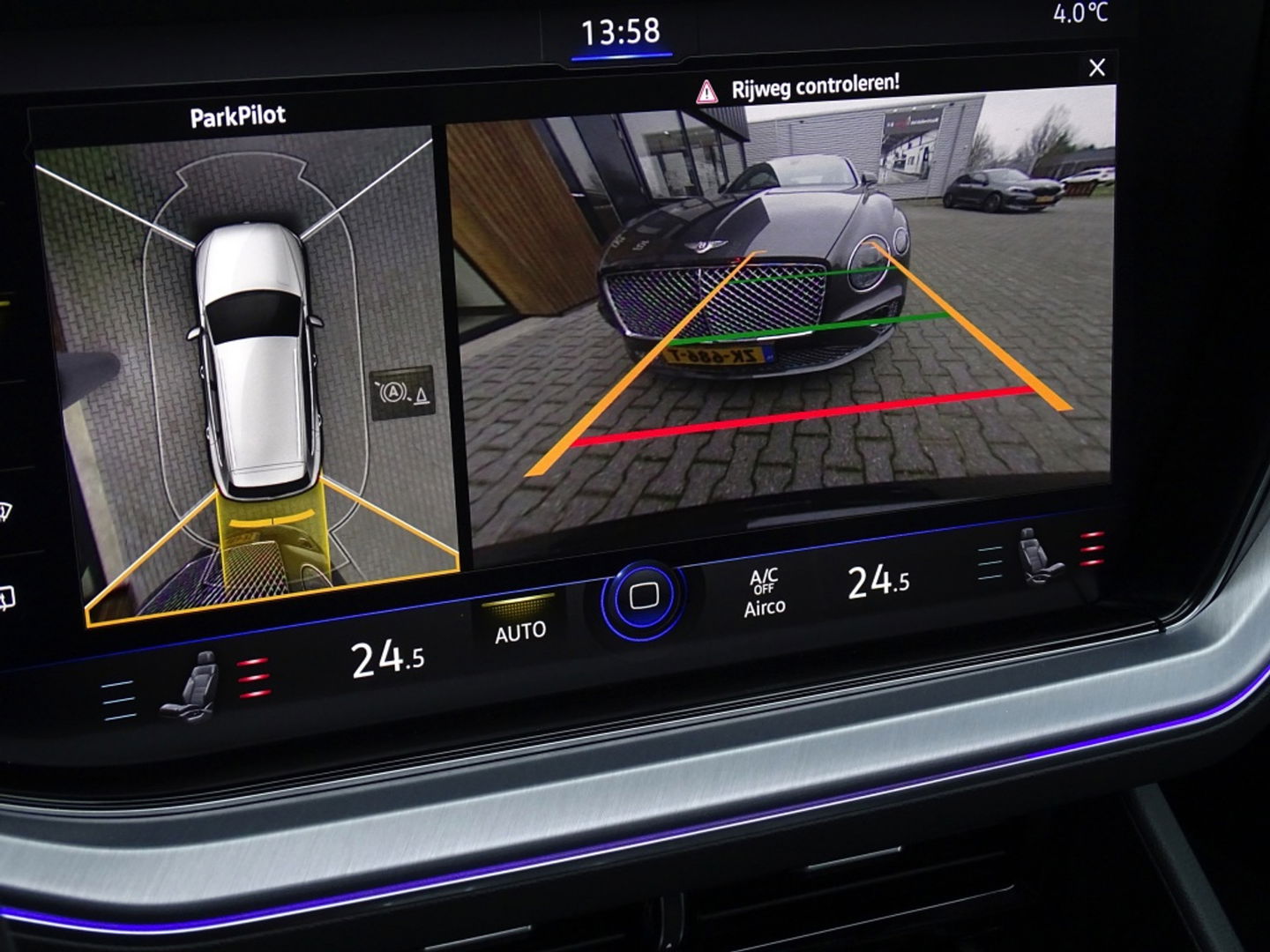 Volkswagen Touareg 3.0 TSI e-Hybrid 381PK / pano / 360° / trekhaak