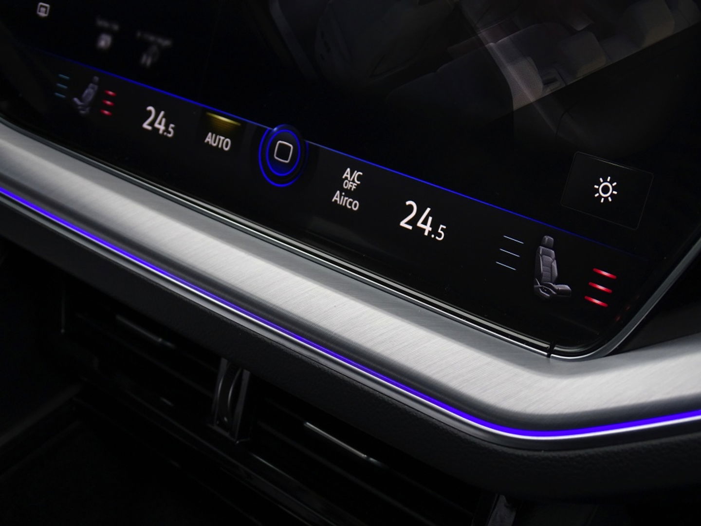 Volkswagen Touareg 3.0 TSI e-Hybrid 381PK / pano / 360° / trekhaak