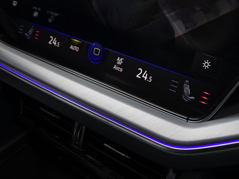 Volkswagen Touareg 3.0 TSI e-Hybrid 381PK / pano / 360° / trekhaak