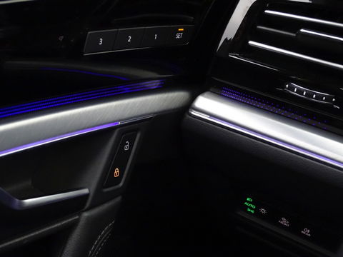 Volkswagen Touareg 3.0 TSI e-Hybrid 381PK / pano / 360° / trekhaak