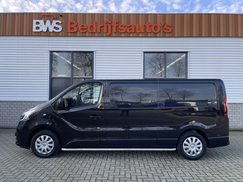 Renault Trafic 2.0 dCi 120pk T29 L2H1 Work Edition / vaste prijs rijklaar € 17.950 ex btw / lease vanaf € 302 / zwart metallic / ingerichte laadruimte / camera / airco / cruise / trekhaak !