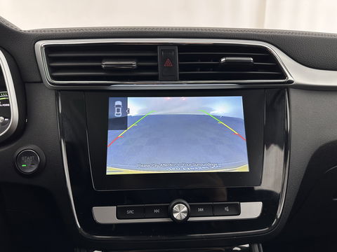 MG ZS EV Luxury 45 kWh {SOH-91%} (INCL-BTW) Aut. *PANO | LEATHER | CCS-FASTLOADER | KEYLESS | NAVI-FULLMAP | ADAPTIVE-CRUISE | CAMERA | HEATED-SPORTSEATS | CARPLAY | BLINDSPOT | DAB | LANE-ASSIST | 17''ALU*