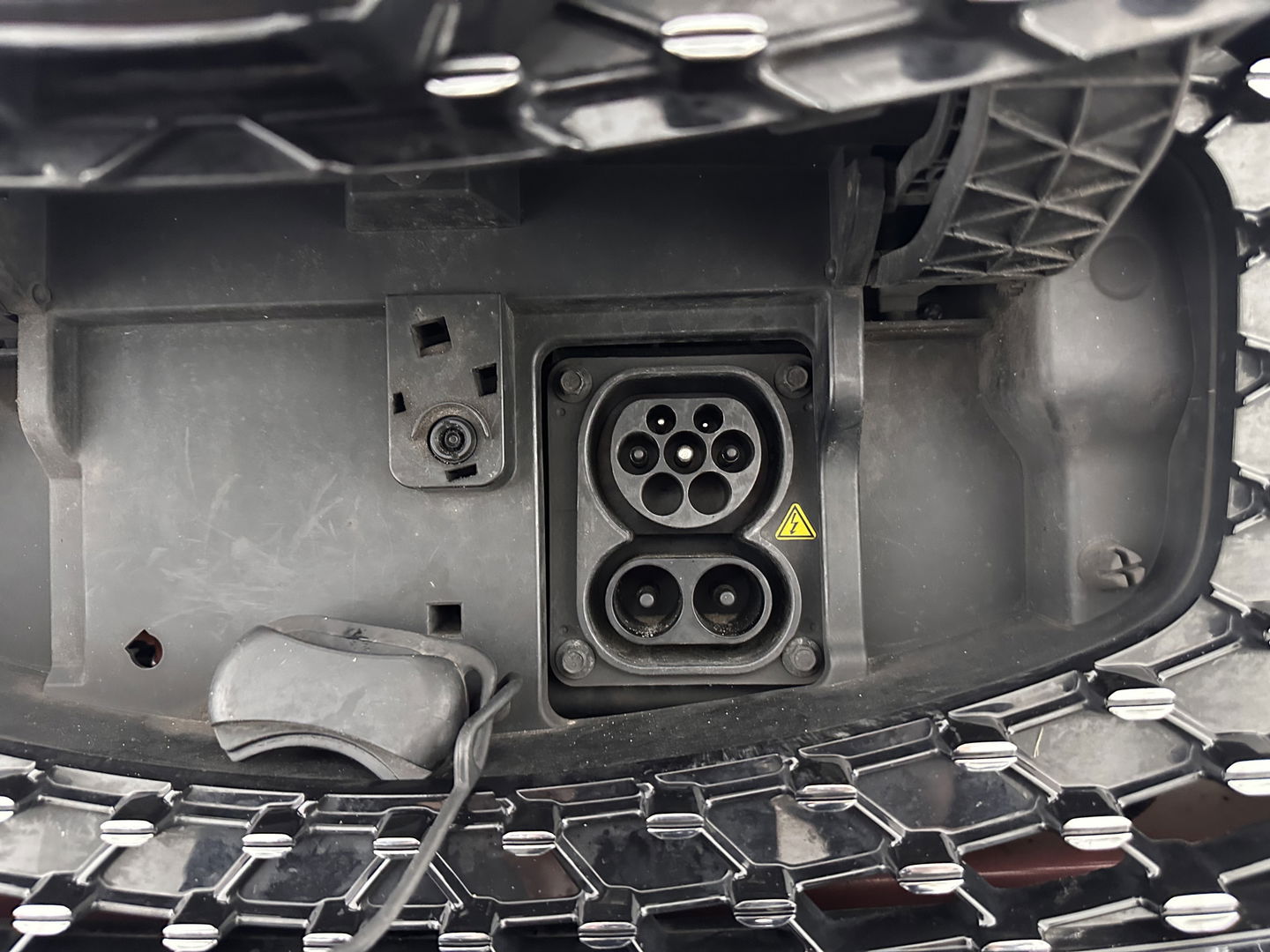 MG ZS EV Luxury 45 kWh {SOH-91%} (INCL-BTW) Aut. *PANO | LEATHER | CCS-FASTLOADER | KEYLESS | NAVI-FULLMAP | ADAPTIVE-CRUISE | CAMERA | HEATED-SPORTSEATS | CARPLAY | BLINDSPOT | DAB | LANE-ASSIST | 17''ALU*