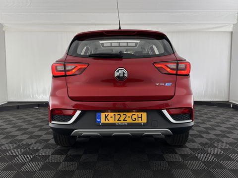 MG ZS EV Luxury 45 kWh {SOH-91%} (INCL-BTW) Aut. *PANO | LEATHER | CCS-FASTLOADER | KEYLESS | NAVI-FULLMAP | ADAPTIVE-CRUISE | CAMERA | HEATED-SPORTSEATS | CARPLAY | BLINDSPOT | DAB | LANE-ASSIST | 17''ALU*