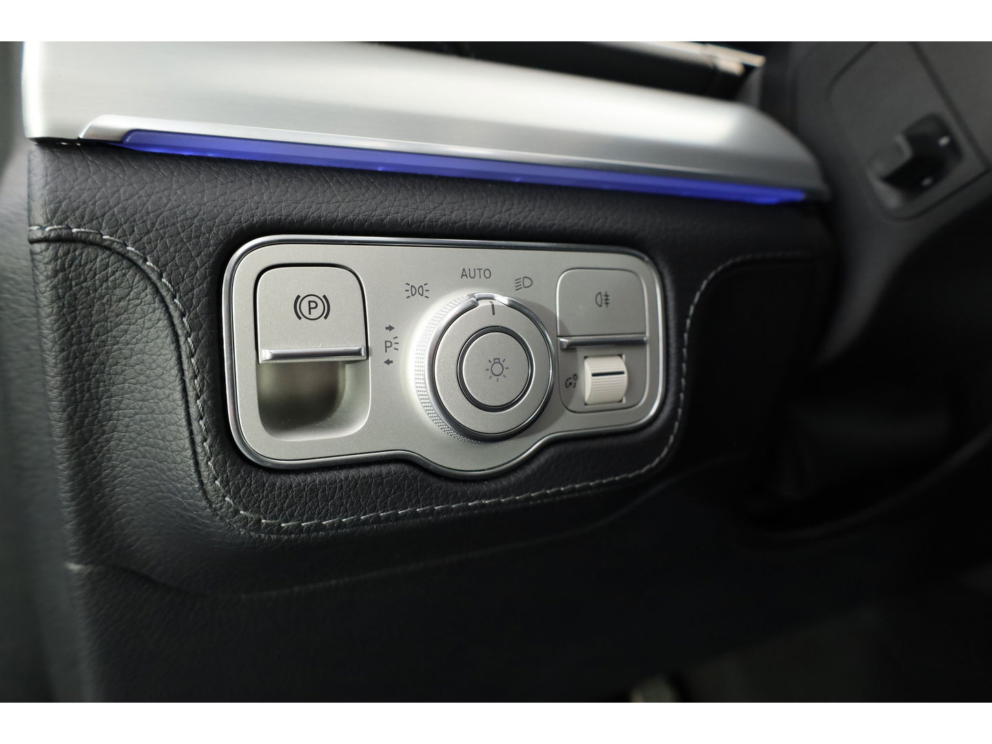 Mercedes-Benz GLE 350 e 4MATIC AMG-Line | Pano | HUD | Burmester | 21'' | 360cam | Treeplanken | Leder | Elek. Trekhaak | Memory seats | Adapt. Cruise | Keyless