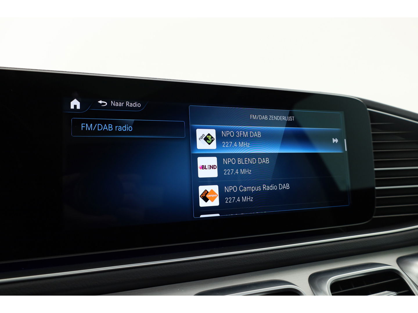 Mercedes-Benz GLE 350 e 4MATIC AMG-Line | Pano | HUD | Burmester | 21'' | 360cam | Treeplanken | Leder | Elek. Trekhaak | Memory seats | Adapt. Cruise | Keyless