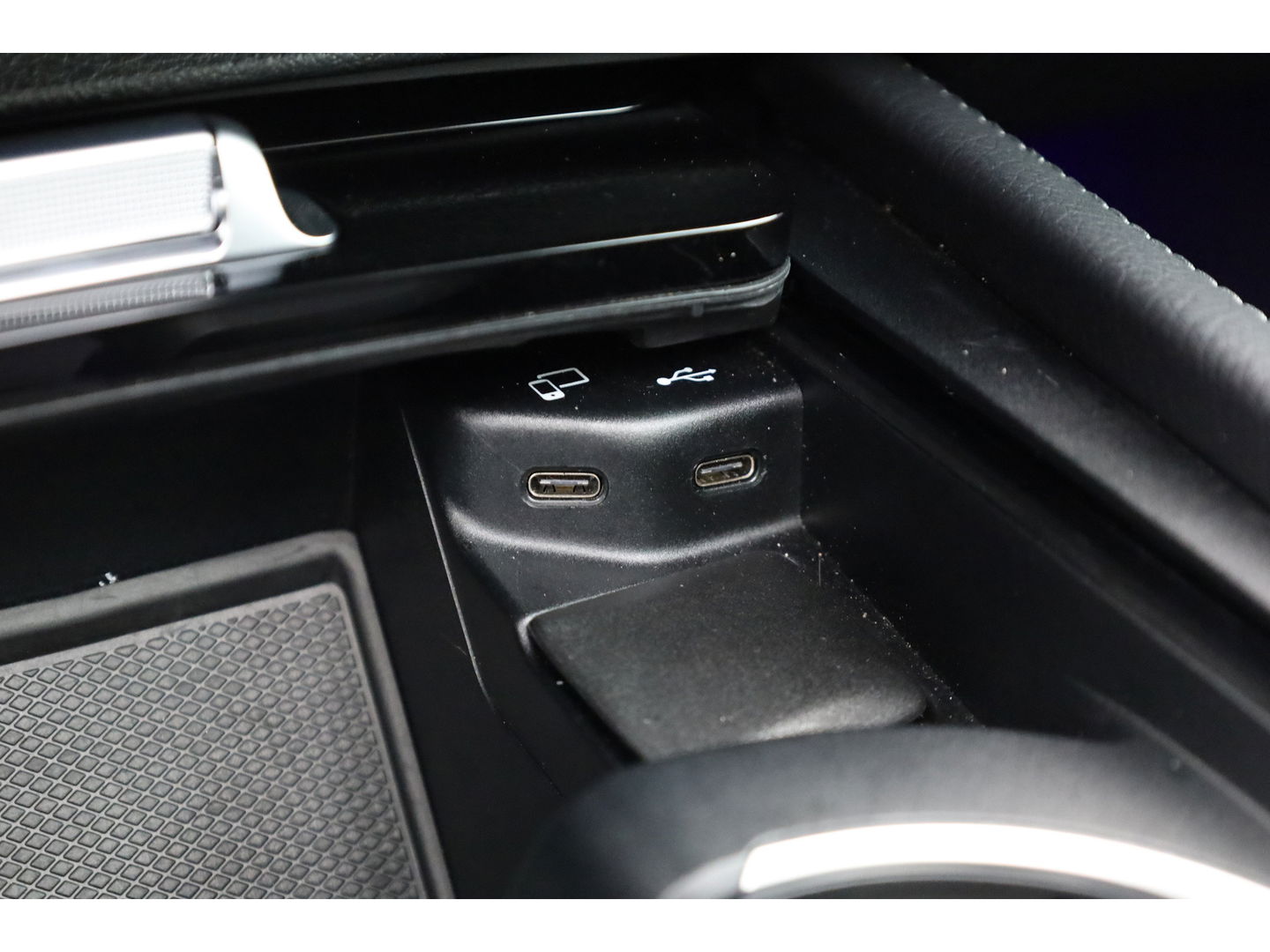 Mercedes-Benz GLE 350 e 4MATIC AMG-Line | Pano | HUD | Burmester | 21'' | 360cam | Treeplanken | Leder | Elek. Trekhaak | Memory seats | Adapt. Cruise | Keyless