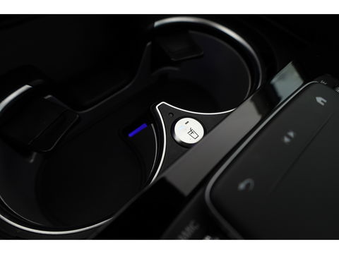 Mercedes-Benz GLE 350 e 4MATIC AMG-Line | Pano | HUD | Burmester | 21'' | 360cam | Treeplanken | Leder | Elek. Trekhaak | Memory seats | Adapt. Cruise | Keyless