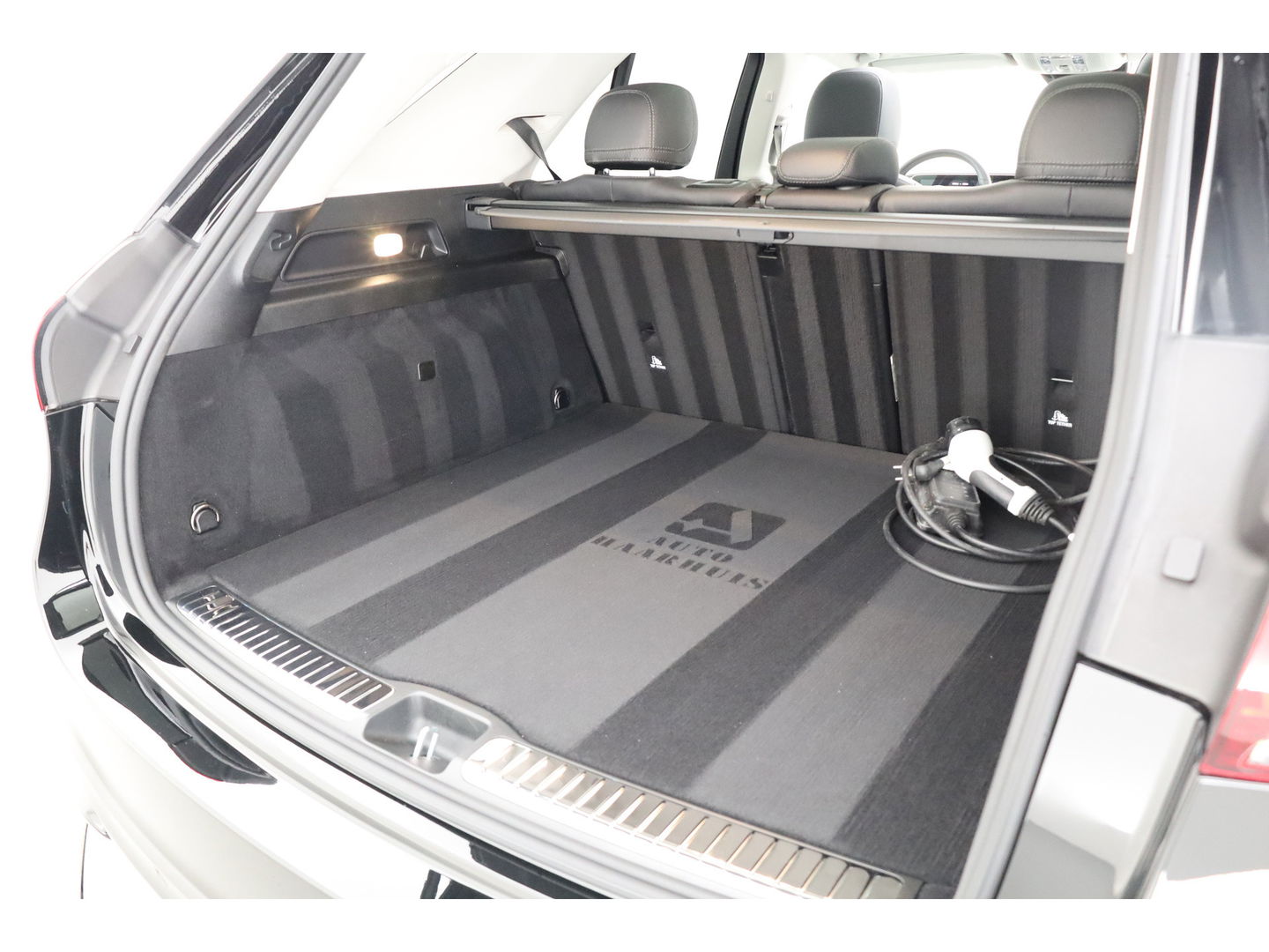 Mercedes-Benz GLE 350 e 4MATIC AMG-Line | Pano | HUD | Burmester | 21'' | 360cam | Treeplanken | Leder | Elek. Trekhaak | Memory seats | Adapt. Cruise | Keyless