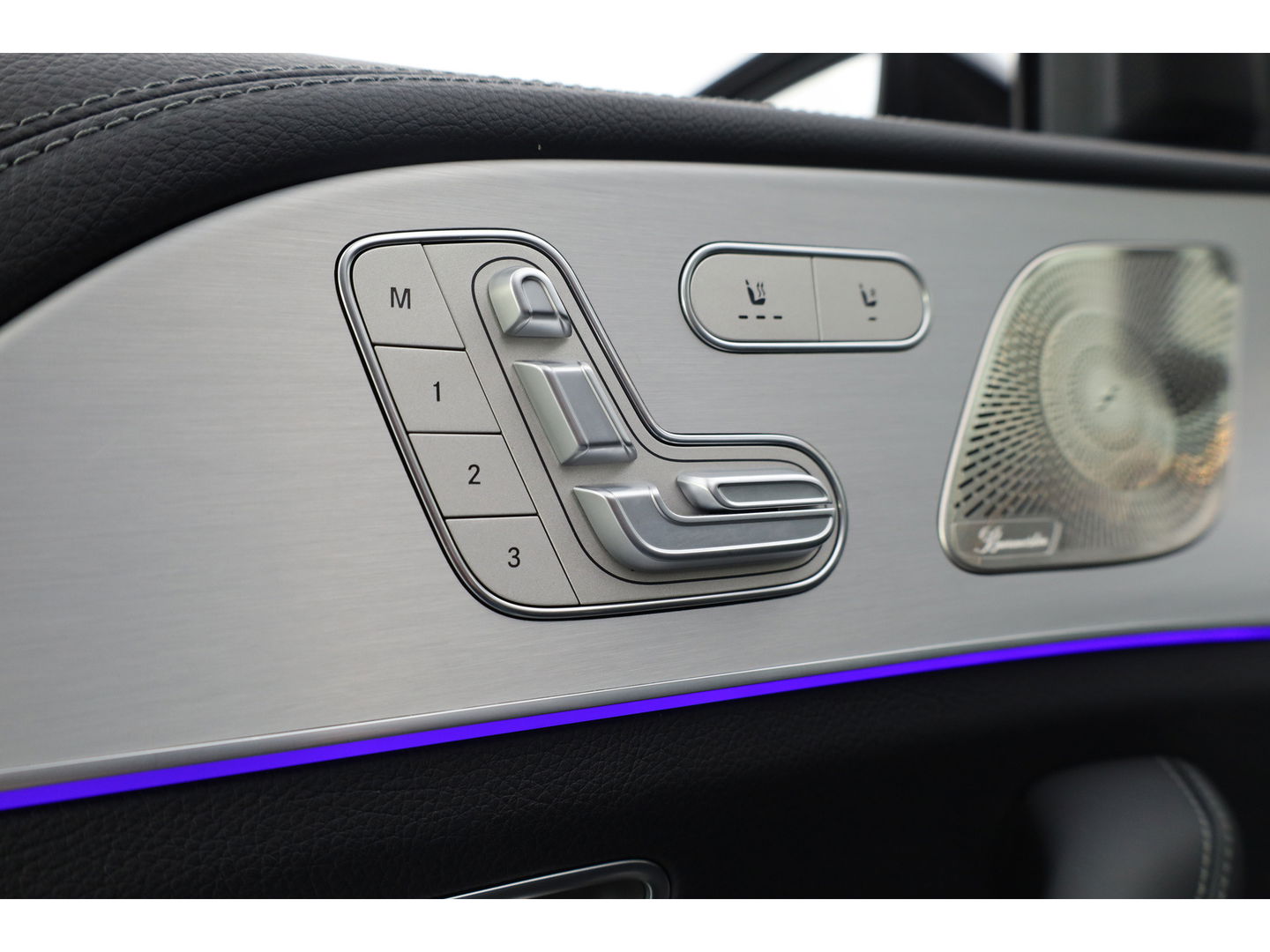 Mercedes-Benz GLE 350 e 4MATIC AMG-Line | Pano | HUD | Burmester | 21'' | 360cam | Treeplanken | Leder | Elek. Trekhaak | Memory seats | Adapt. Cruise | Keyless