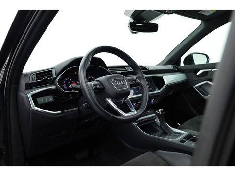 Audi Q3 Sportback 35 TFSI S Line | Pano | Bang & Olufsen | Standkachel | Camera | Adapt. Cruise | Elek. Trekhaak | Stoelverw. | Dodehoekdet. |
