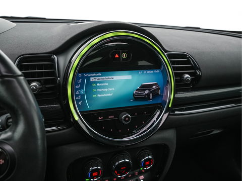 MINI Clubman 2.0 Cooper S ALL4 Premier Plus JCW (INCL-BTW) Aut * PANO | LEATHER | FULL-LED | HEATED-SPORTSEATS | DIGI-COCKPIT | AMBIENT-LIGHT | PRIVACY-GLASS | HEAD-UP | PDC | CAMERA | DAB  | KEYLESS | TOWBAR | 18"ALU*