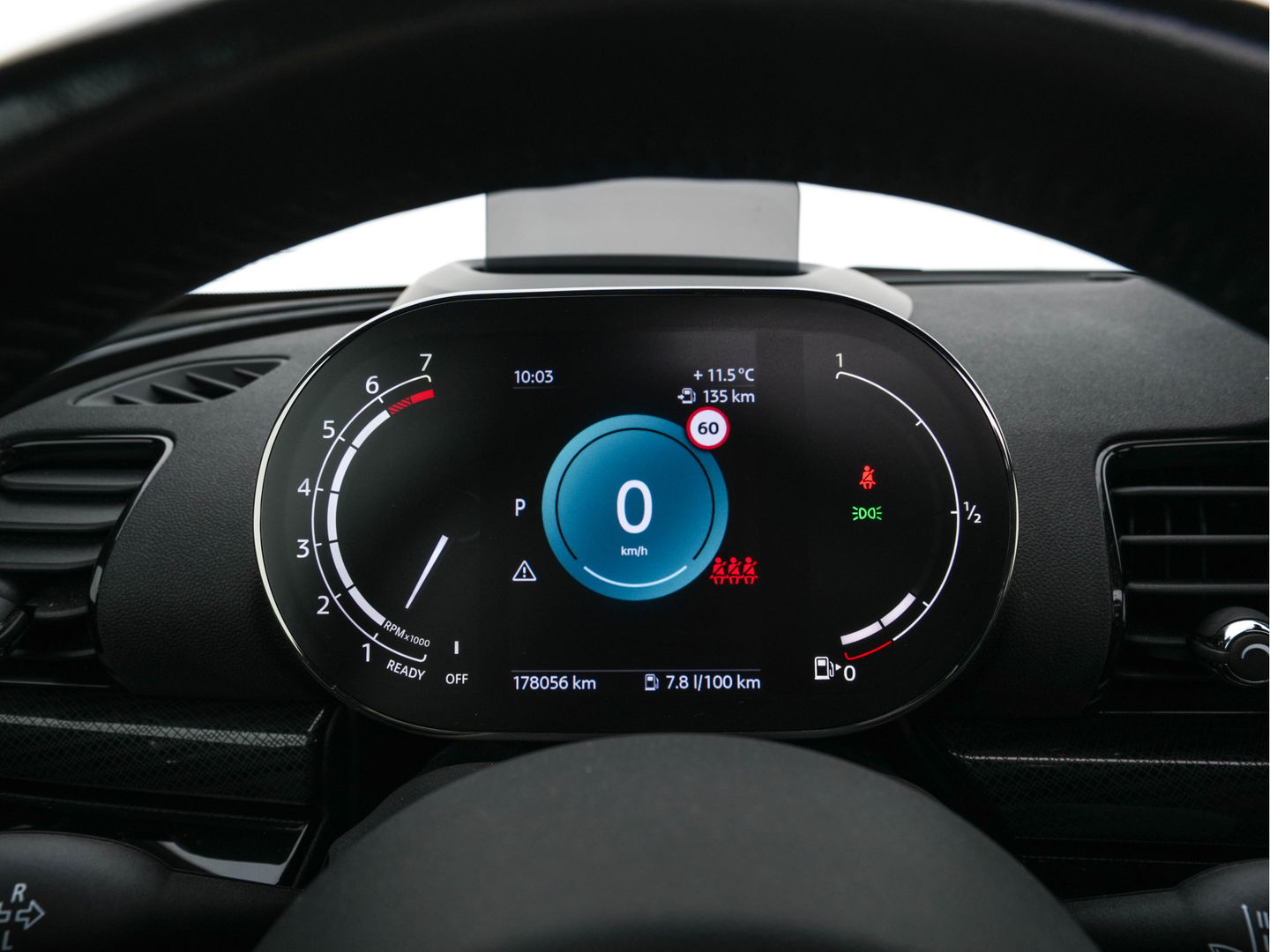 MINI Clubman 2.0 Cooper S ALL4 Premier Plus JCW (INCL-BTW) Aut * PANO | LEATHER | FULL-LED | HEATED-SPORTSEATS | DIGI-COCKPIT | AMBIENT-LIGHT | PRIVACY-GLASS | HEAD-UP | PDC | CAMERA | DAB  | KEYLESS | TOWBAR | 18"ALU*