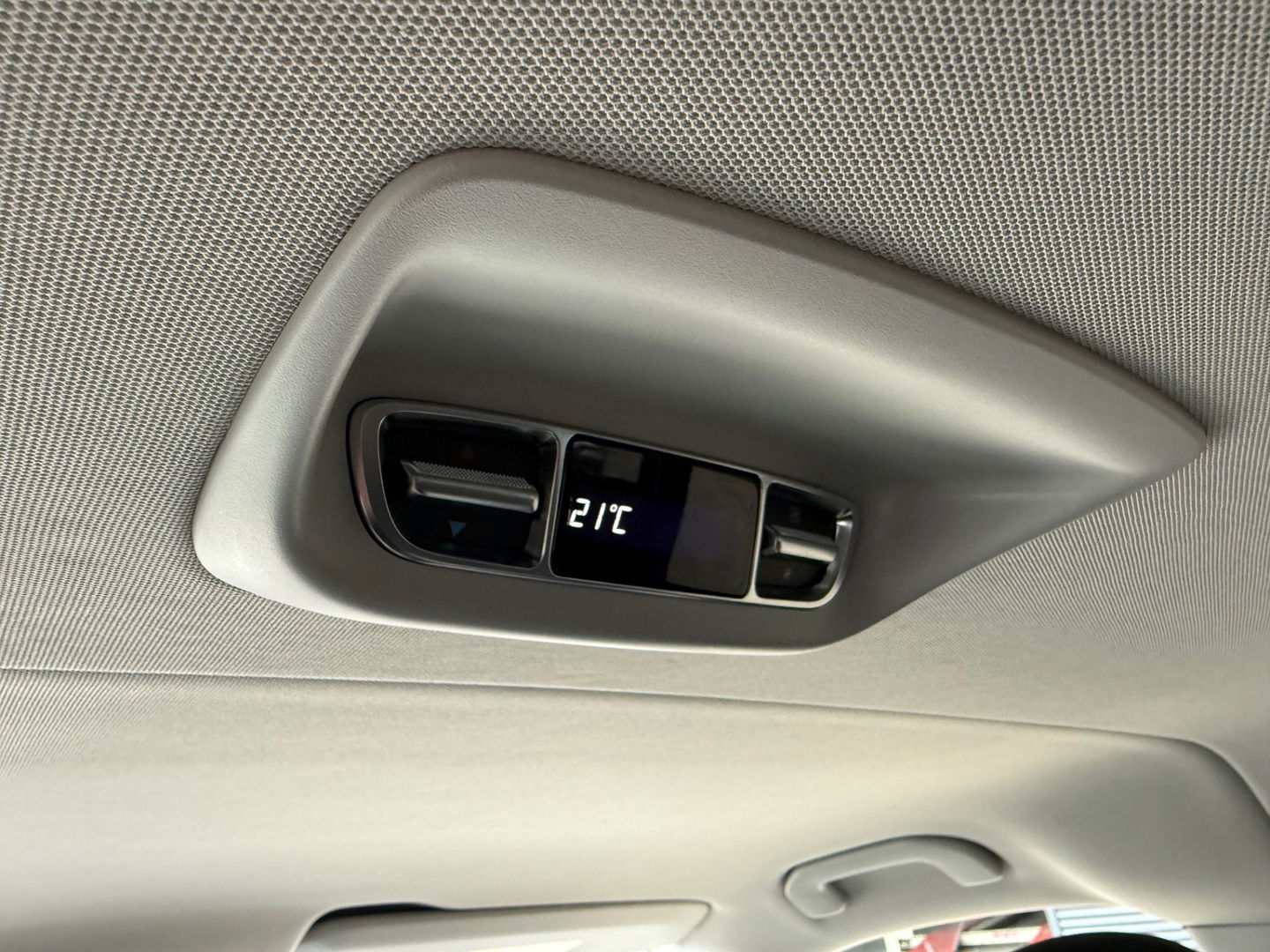 Mercedes-Benz EQV 300 90 kWh - L3 Extra Lang - 2+3+3= 8 Persoons