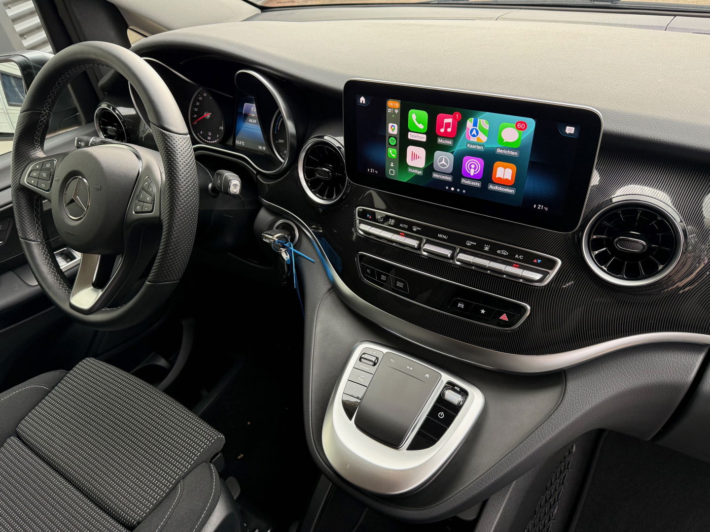 Mercedes-Benz EQV 300 90 kWh - L3 Extra Lang - 2+3+3= 8 Persoons