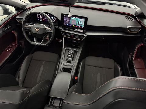 CUPRA Leon Sportstourer 1.4 e-Hybrid VZ Performance | Pano | Virtual | Sfeerverl. | Memory | Stuur/Stoelverw. | Adaptive-Cruise