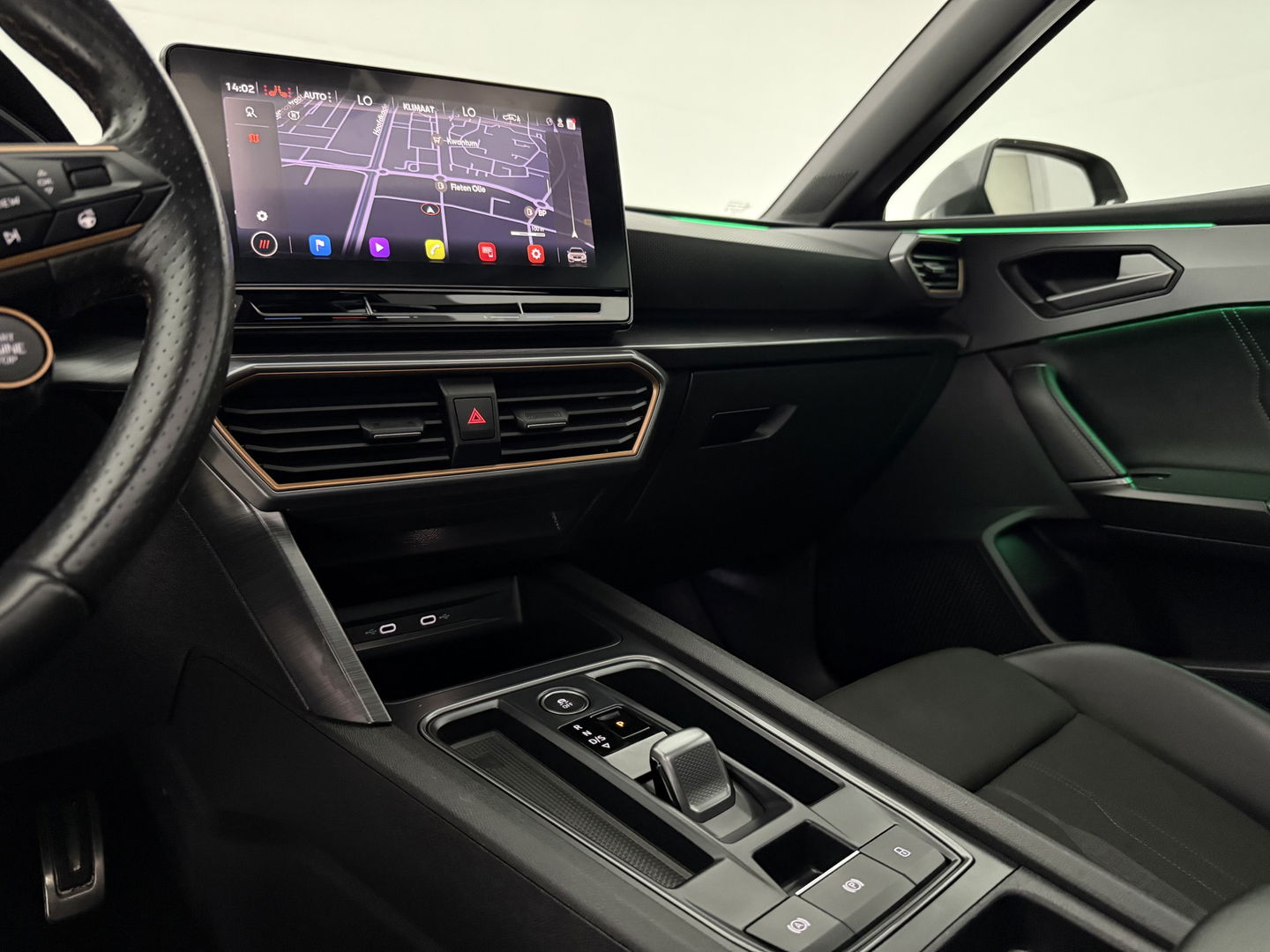 CUPRA Leon Sportstourer 1.4 e-Hybrid VZ Performance | Pano | Virtual | Sfeerverl. | Memory | Stuur/Stoelverw. | Adaptive-Cruise