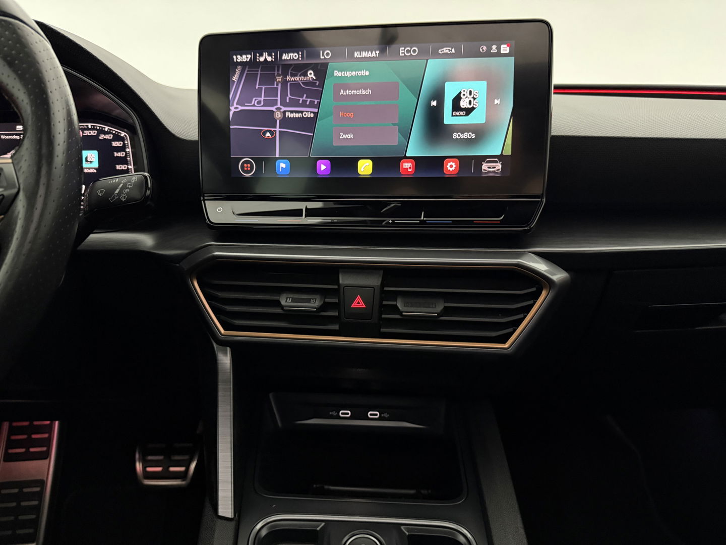 CUPRA Leon Sportstourer 1.4 e-Hybrid VZ Performance | Pano | Virtual | Sfeerverl. | Memory | Stuur/Stoelverw. | Adaptive-Cruise