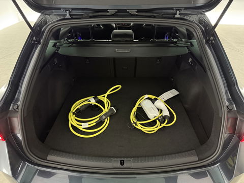 CUPRA Leon Sportstourer 1.4 e-Hybrid VZ Performance | Pano | Virtual | Sfeerverl. | Memory | Stuur/Stoelverw. | Adaptive-Cruise