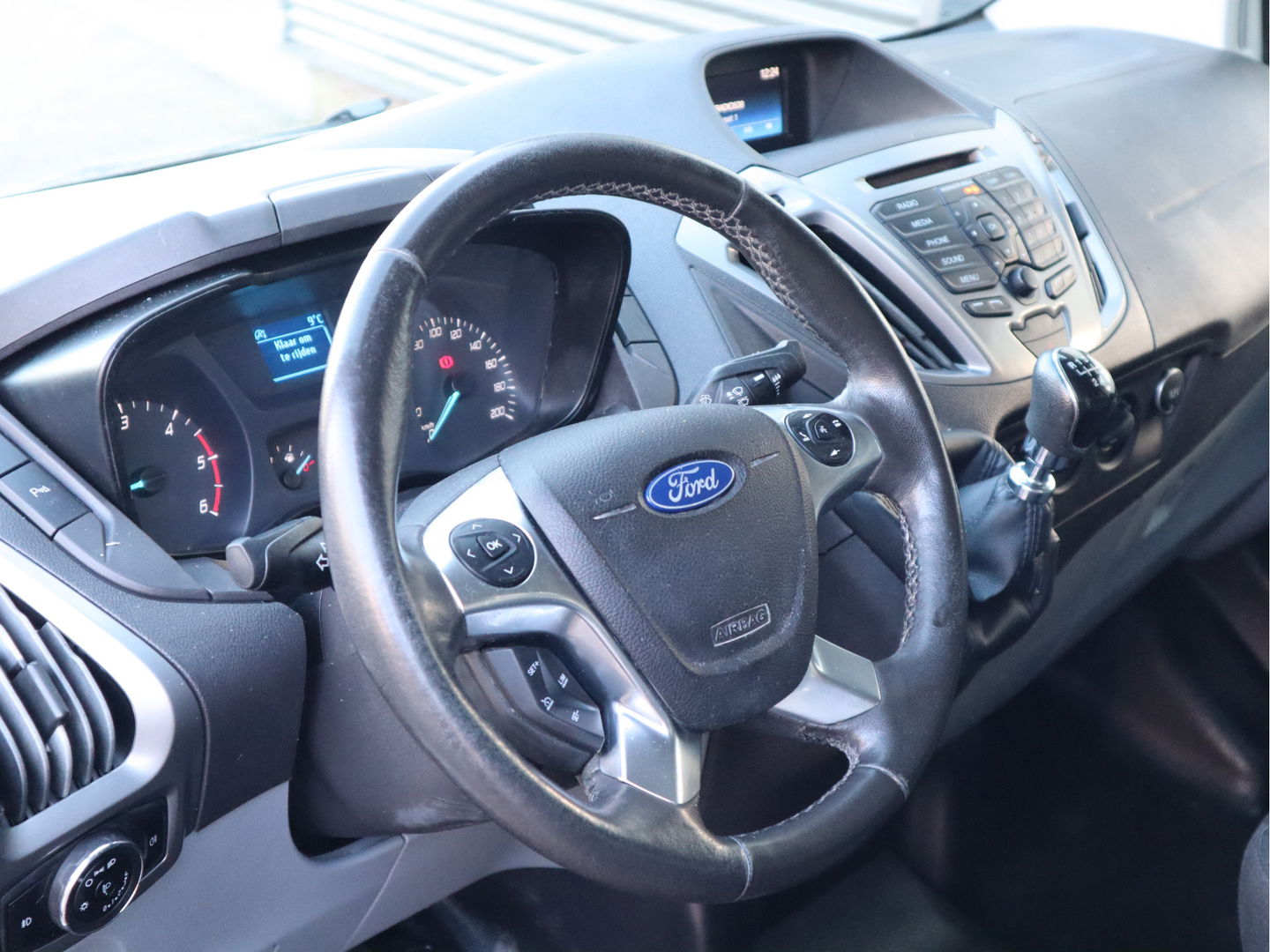 Ford Transit Custom 2.0 TDCI 105pk Euro 6 - Imperiaal - Trekhaak - Cruise