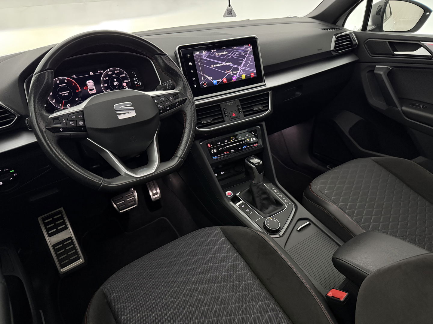 SEAT Tarraco 1.5 TSI FR Business Intense | Pano | Sfeer | Virtual | 360° | Carplay | Trekh. | Memory | Stoelverw. | NAP