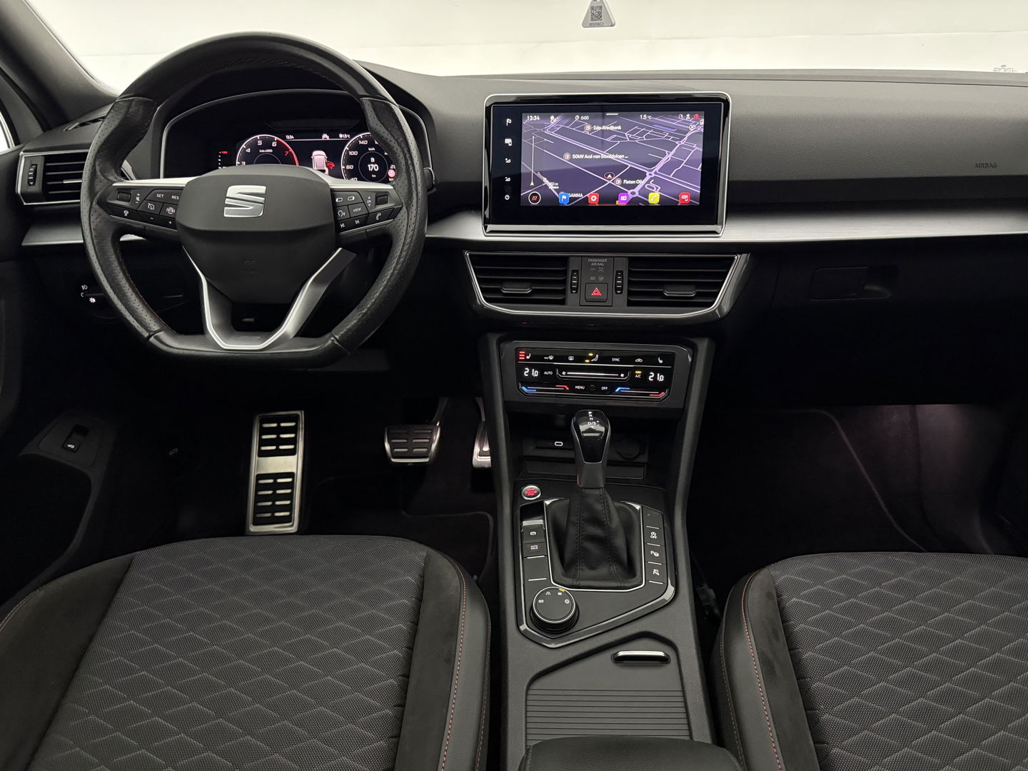 SEAT Tarraco 1.5 TSI FR Business Intense | Pano | Sfeer | Virtual | 360° | Carplay | Trekh. | Memory | Stoelverw. | NAP