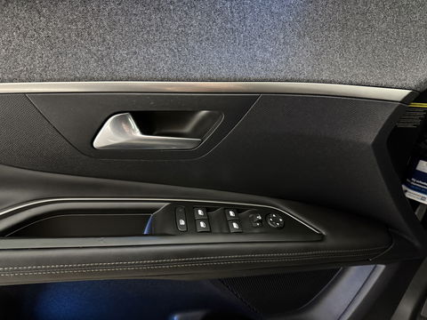 Peugeot 3008 1.2 PureTech | Virtual | Camera | Sfeer | Carplay | Cruise | Stoelverw. | Keyless | NAP