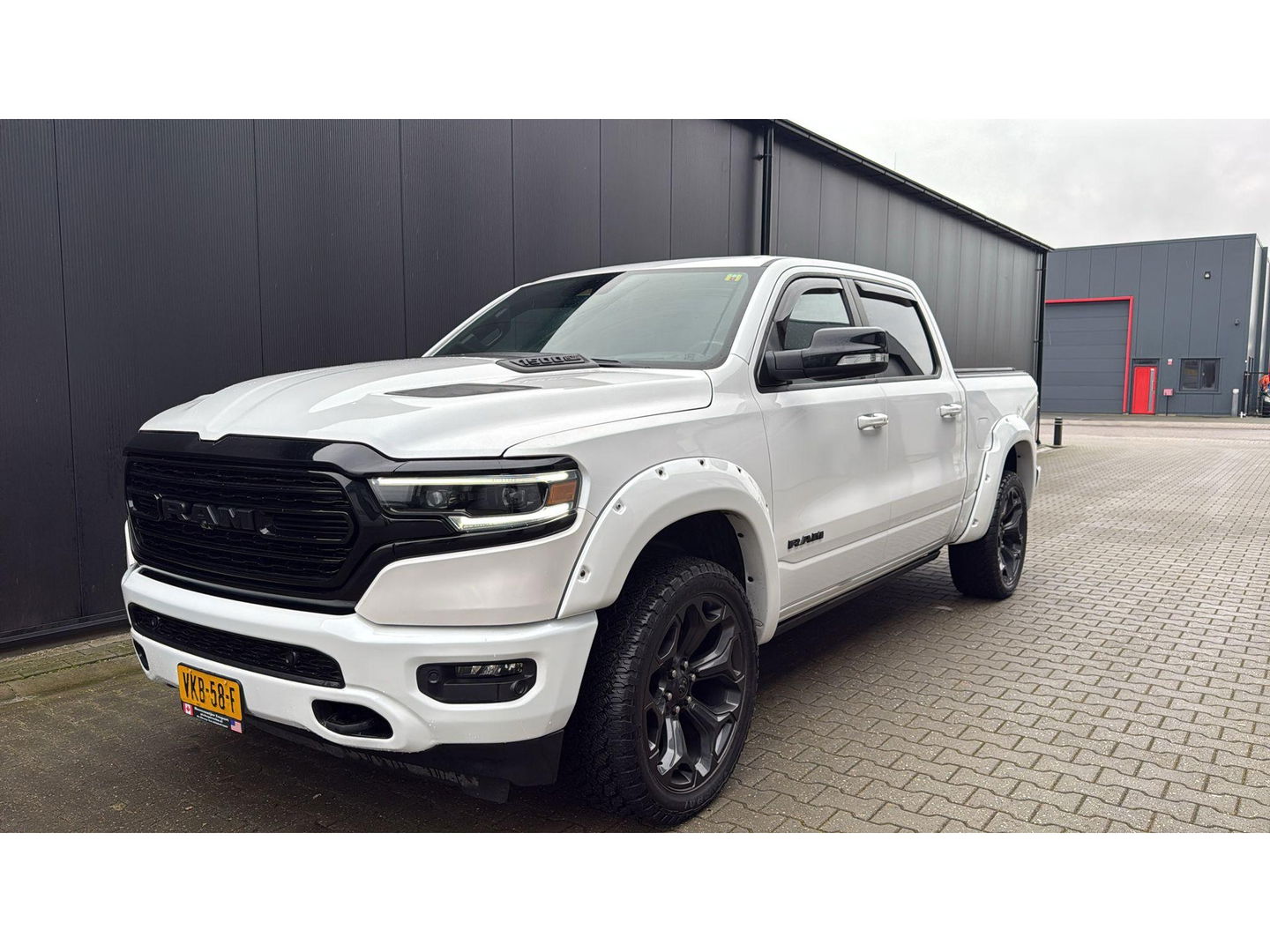 Dodge Ram 1500 5.7 V8 4x4 Crew Cab Limited Pano Led NIEUWE MOTOR