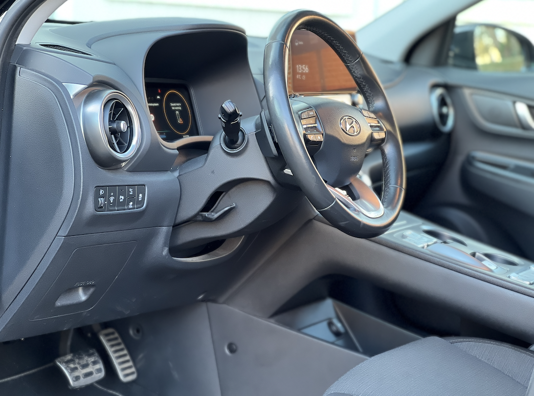 HYUNDAI KONA EV Comfort 64 Kwh MPV stoel verwarming