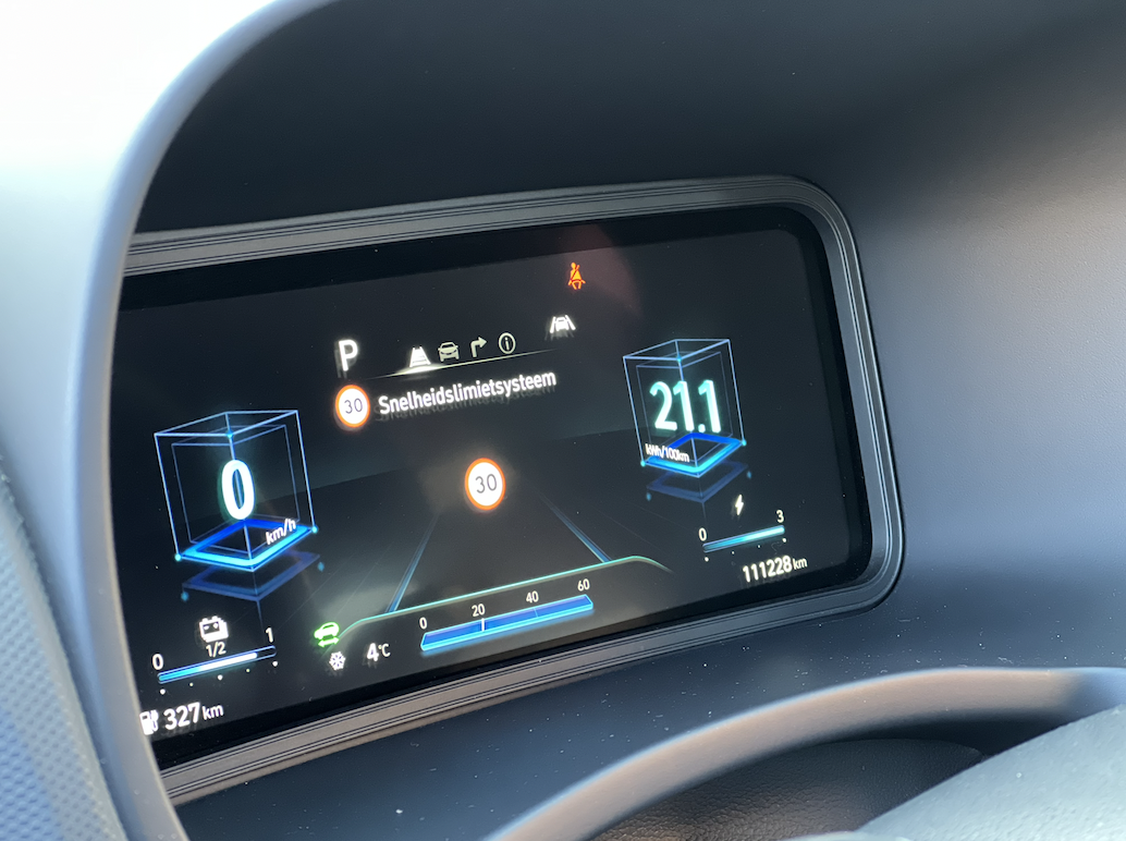 HYUNDAI KONA EV Comfort 64 Kwh MPV stoel verwarming