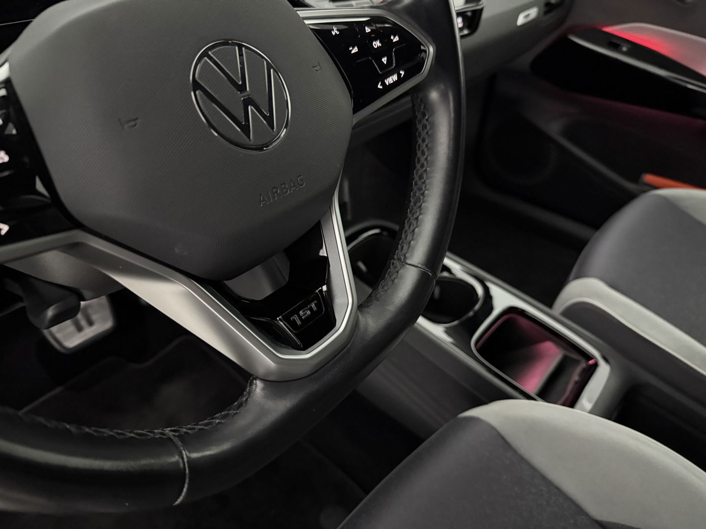 Volkswagen ID3 First Plus 58 kWh | SOH 93% | Snelladen | Virtual | Sfeer | Camera | Carplay | Adap. Cruise | Stoelverw. | NAP