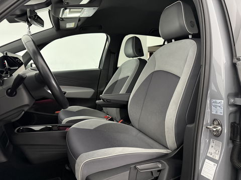 Volkswagen ID3 First Plus 58 kWh | SOH 93% | Snelladen | Virtual | Sfeer | Camera | Carplay | Adap. Cruise | Stoelverw. | NAP