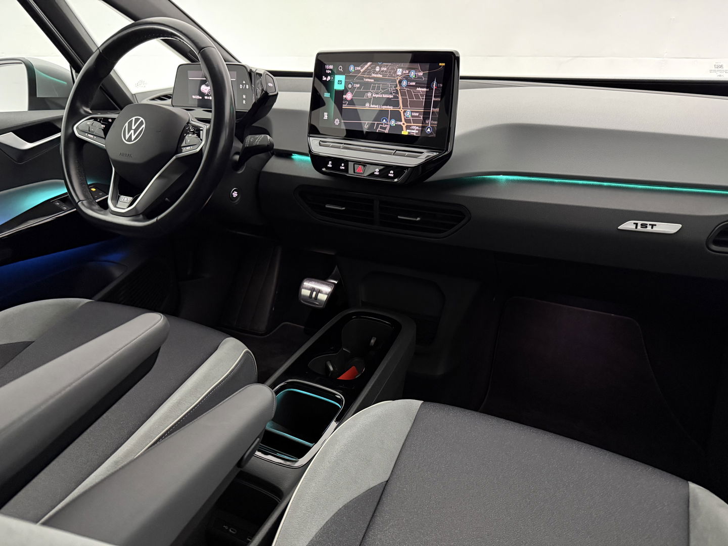 Volkswagen ID3 First Plus 58 kWh | SOH 93% | Snelladen | Virtual | Sfeer | Camera | Carplay | Adap. Cruise | Stoelverw. | NAP