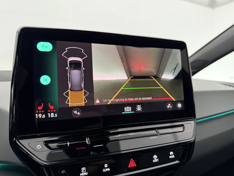 Volkswagen ID3 First Plus 58 kWh | SOH 93% | Snelladen | Virtual | Sfeer | Camera | Carplay | Adap. Cruise | Stoelverw. | NAP