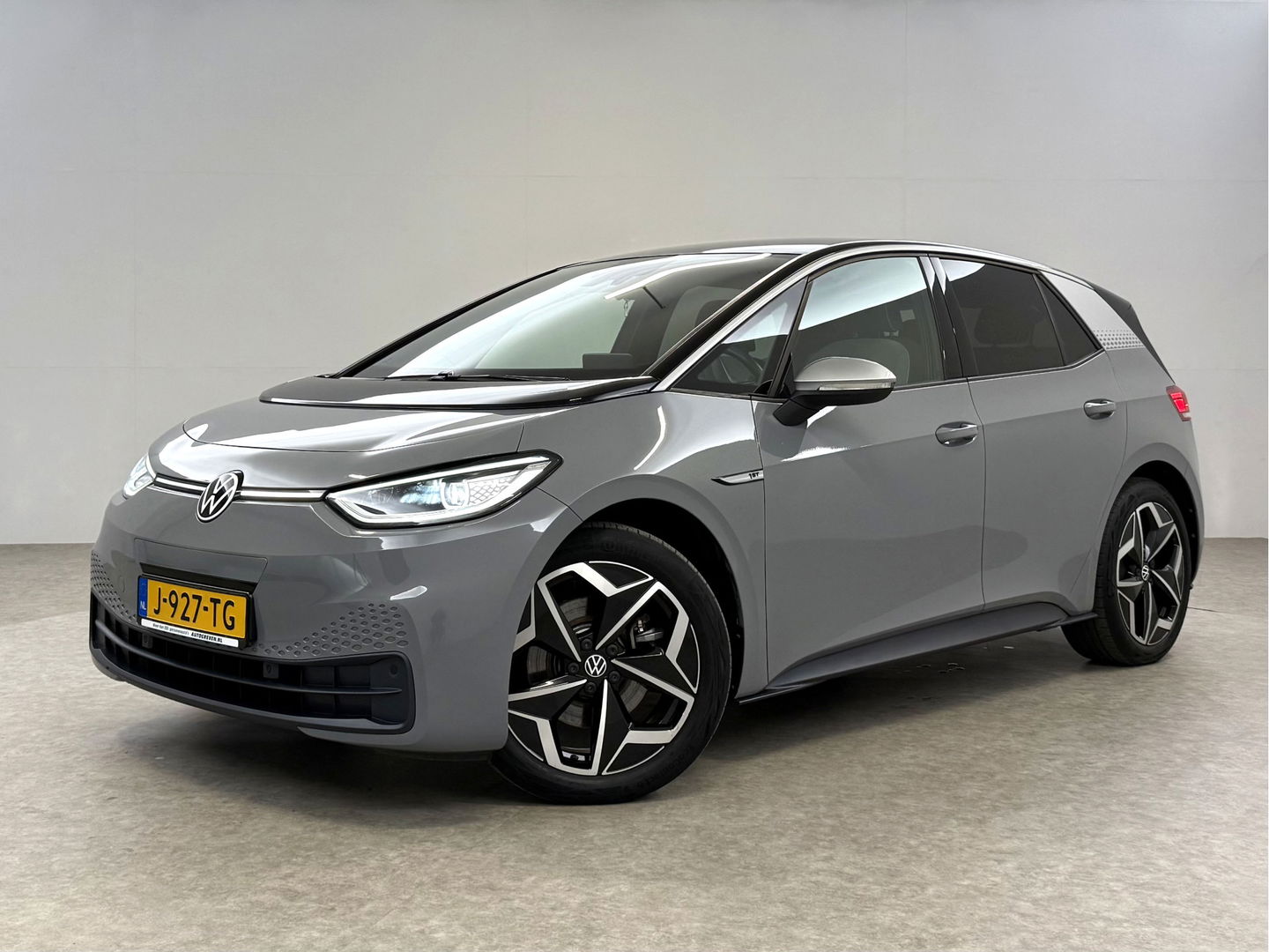 Volkswagen ID3 First Plus 58 kWh | SOH 93% | Snelladen | Virtual | Sfeer | Camera | Carplay | Adap. Cruise | Stoelverw. | NAP