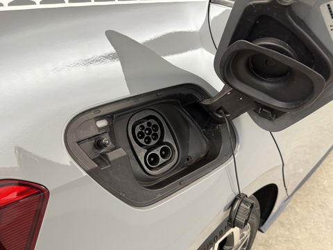 Volkswagen ID3 First Plus 58 kWh | SOH 93% | Snelladen | Virtual | Sfeer | Camera | Carplay | Adap. Cruise | Stoelverw. | NAP