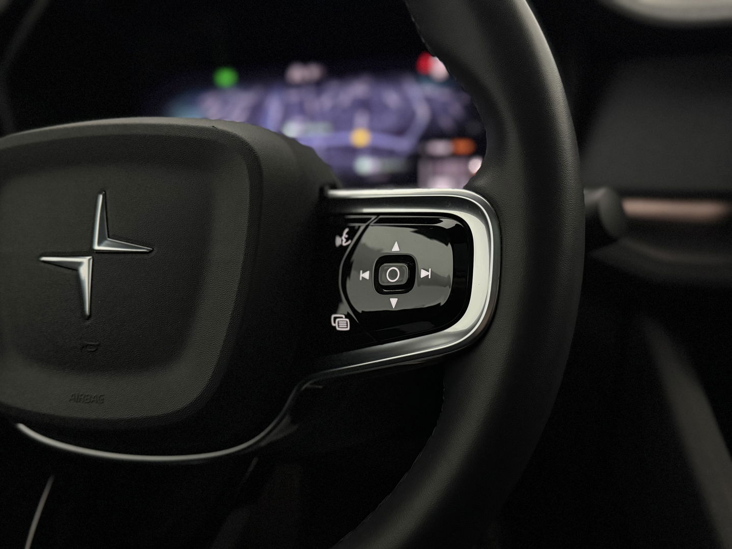 Polestar 2 Long Range Dual Motor 78kWh Launch Edition | SOH 93% | Snelladen | H/K | Pano | Virtual | Memory | Adap. Cruise | 360° Cam | Stoel/Stuur verw. | Trekh. | Keyless | Carplay